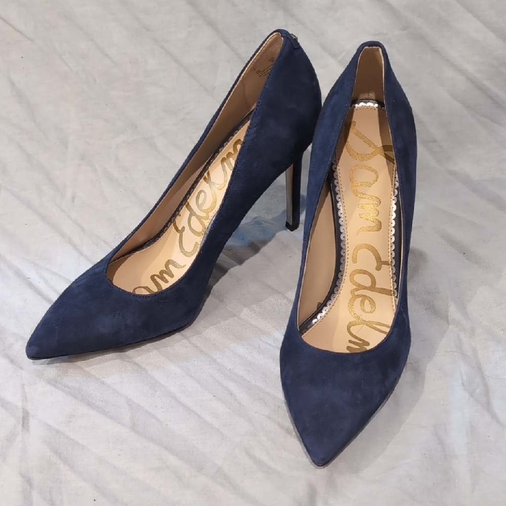 Elegant Navy Blue Women's Pumps